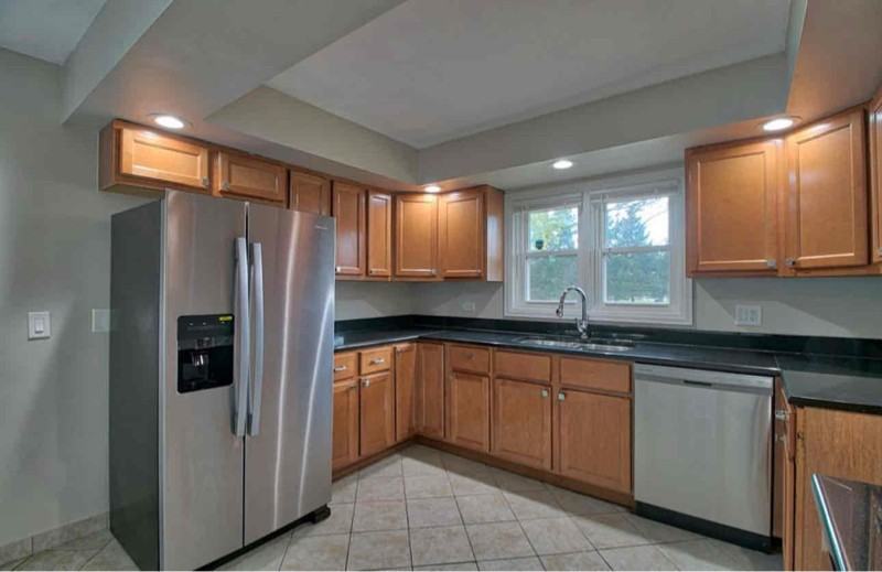 2824 186th St - Photo 3 of 12