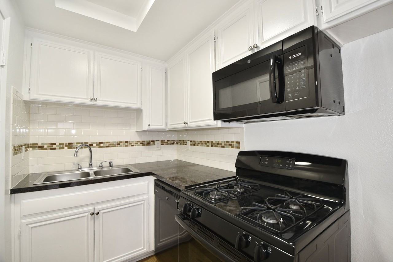 5328 - Photo 7 of 32