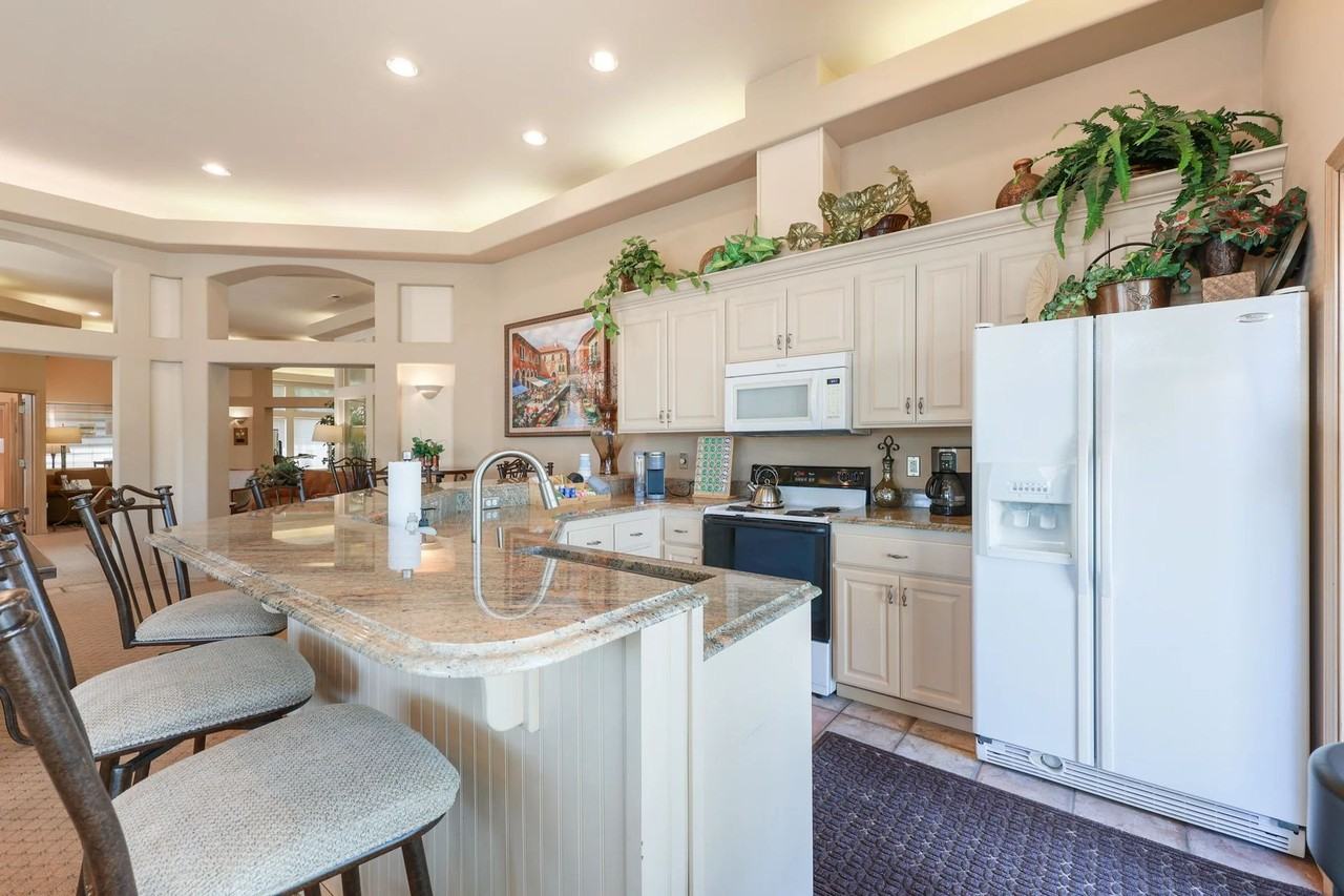 Willow Springs - Photo 2 of 23