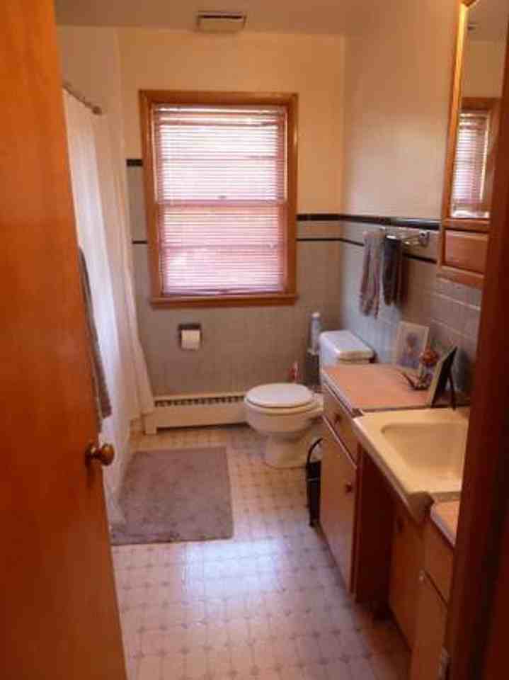 901 High St - Photo 3 of 9