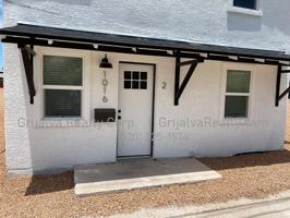 featured image of 1016 E Lee St