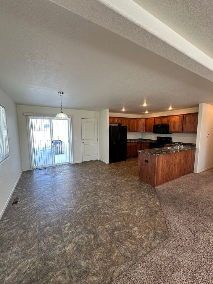 6618 Wilderness Trl - Photo 6 of 12