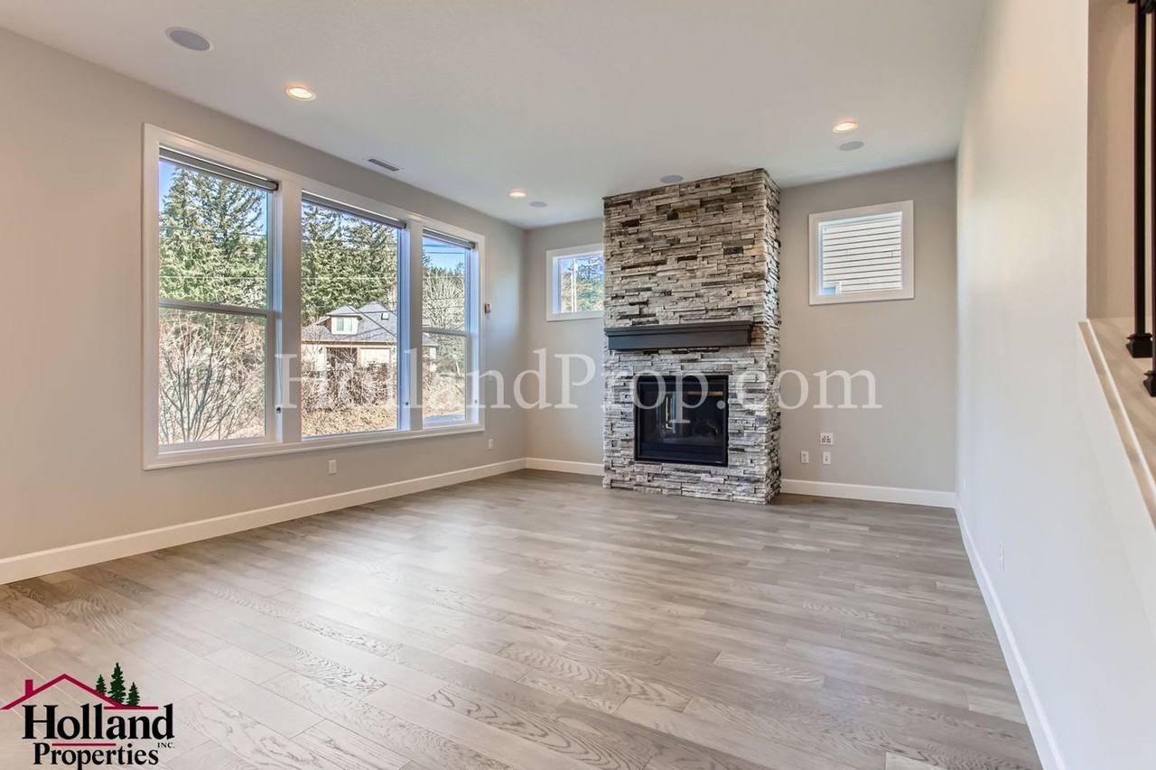 12131 Nw Sadie St - Photo 7 of 28