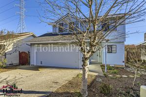 featured image of 16050 Sw Old Oak Dr