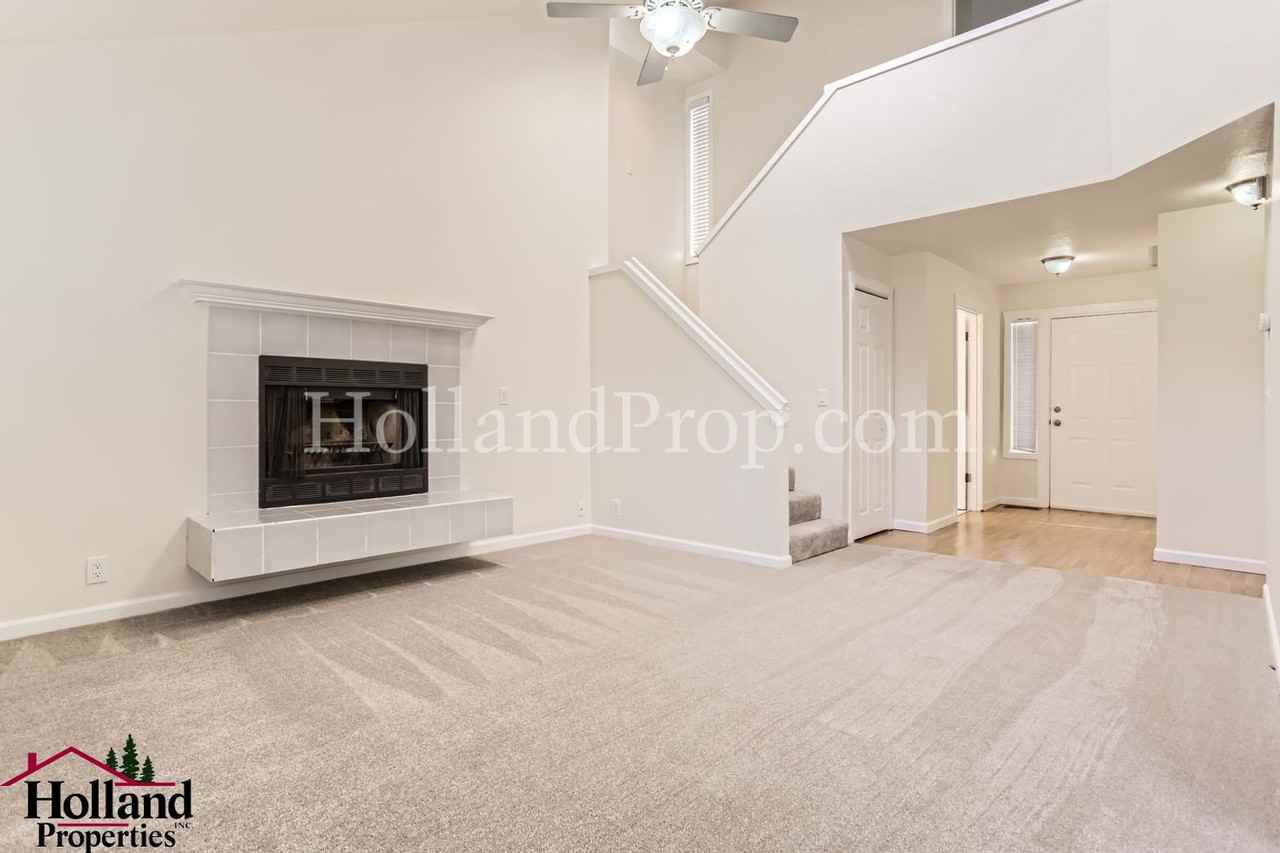 16050 Sw Old Oak Dr - Photo 5 of 17