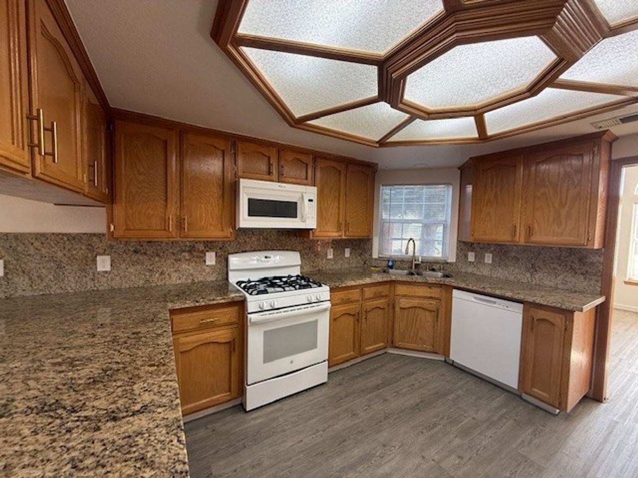 4440 W Orchard Ave - Photo 5 of 15