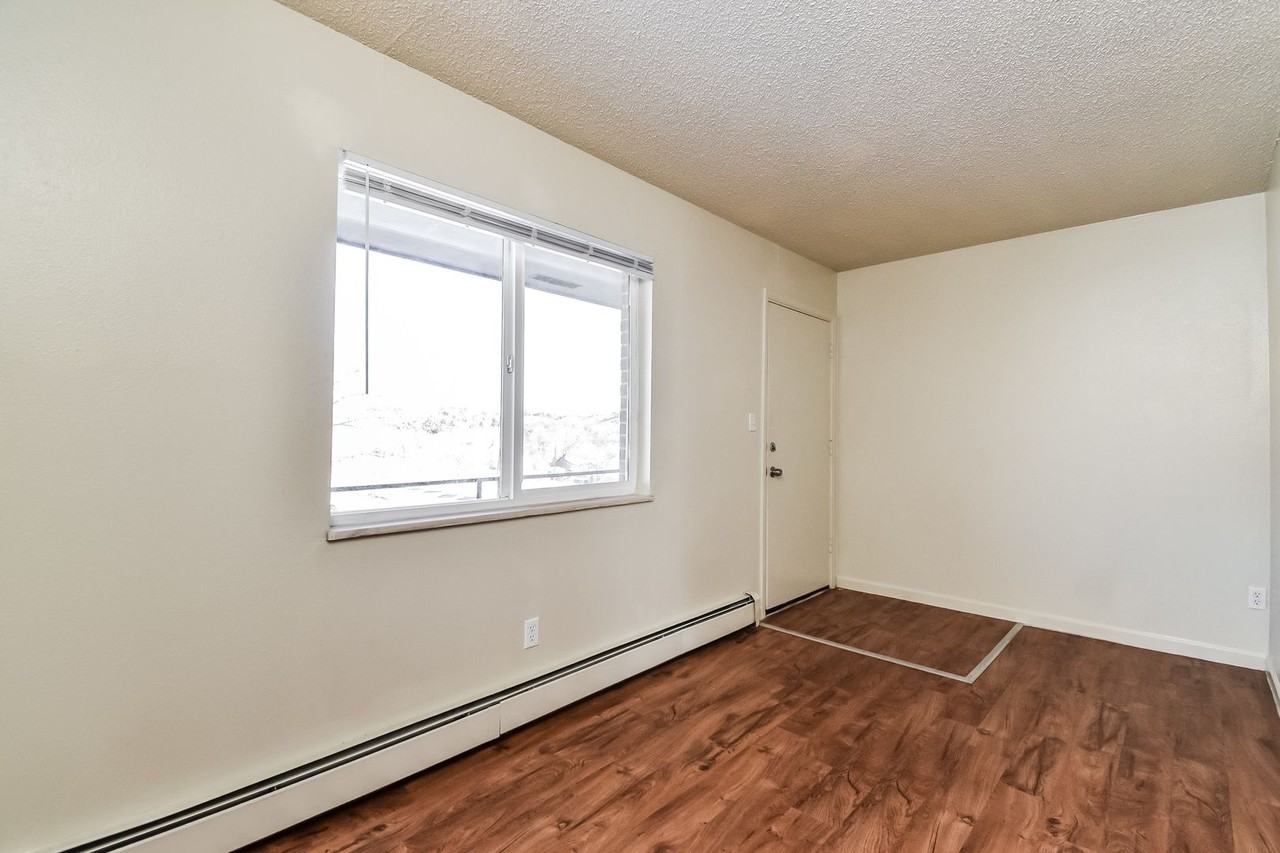 Lynnwood Apartments - Photo 2 of 16