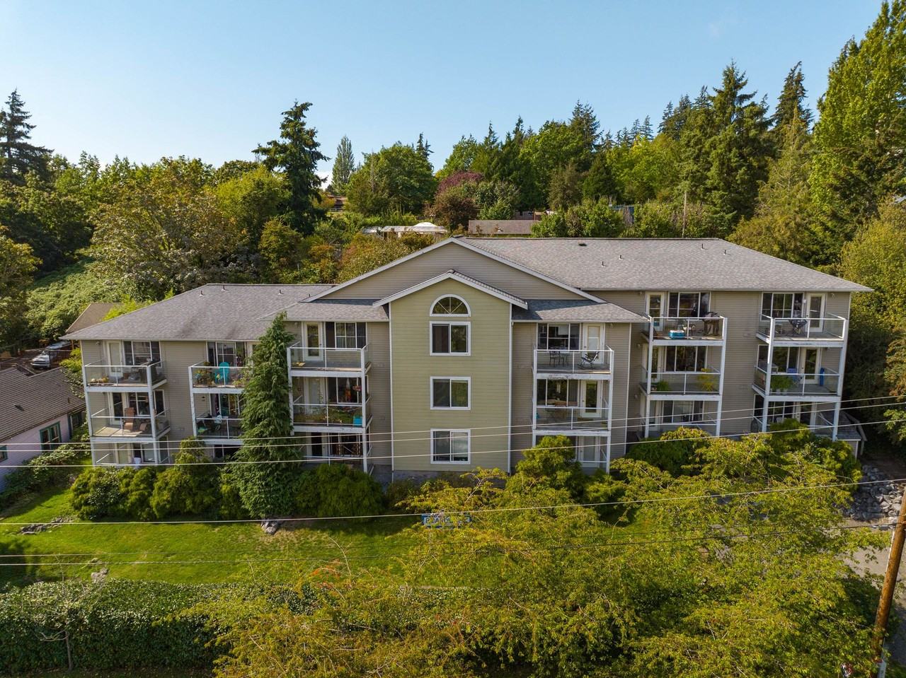 Boardwalk Apartments - Photo 2 of 7