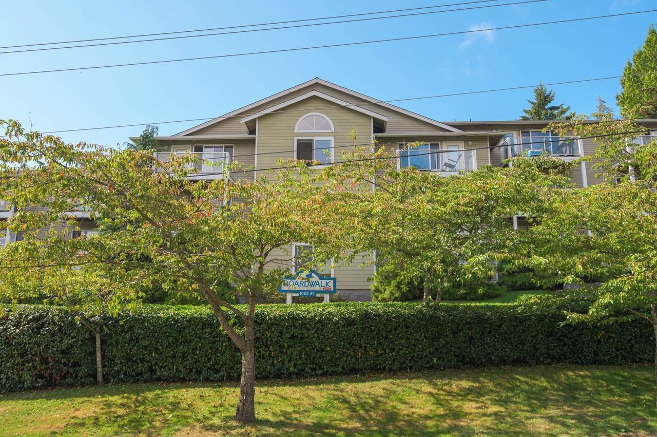 Boardwalk Apartments - Photo 4 of 7