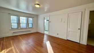 Aloha Apartments - Photo 1 of 1