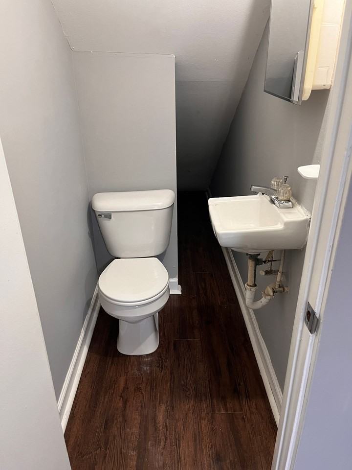 Moreland Drive Apartments - Photo 2 of 10