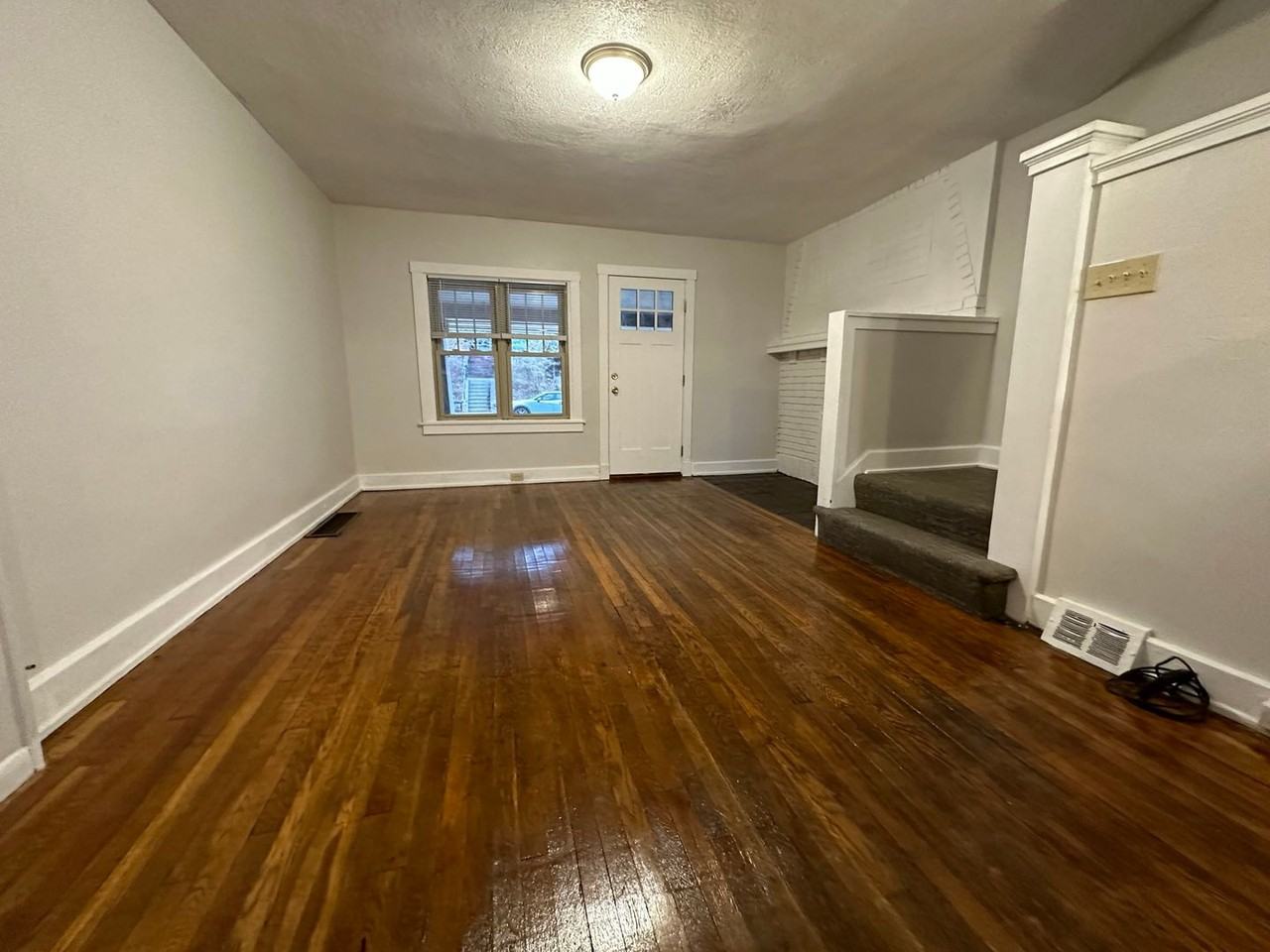 6607 Ridgeville St - Photo 4 of 12