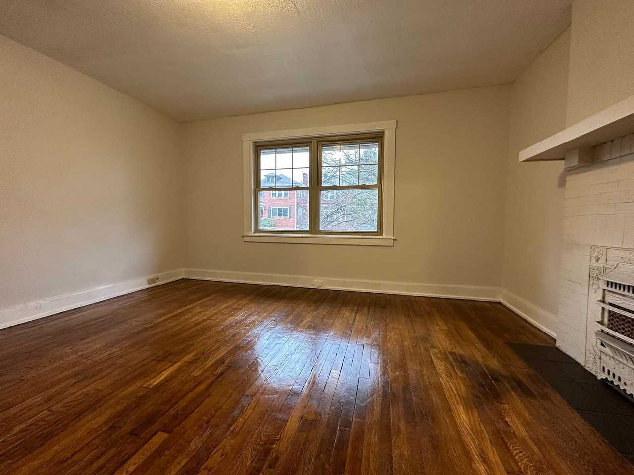 6607 Ridgeville St - Photo 7 of 12