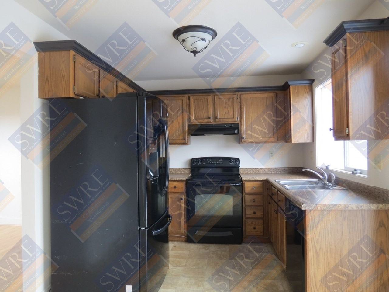 2019 Reagan Ave - Photo 3 of 12