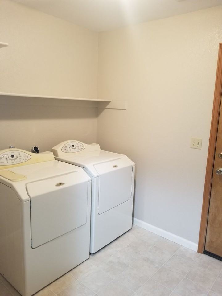 4446 Tralee Ln - Photo 5 of 21