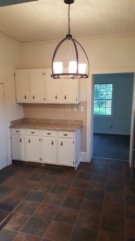 502 Highland Ave - Photo 5 of 6
