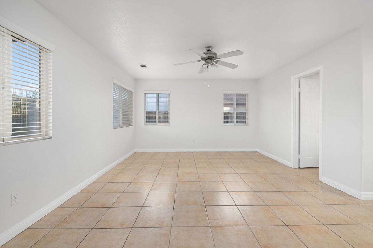 15324 Adobe Way - Photo 5 of 35