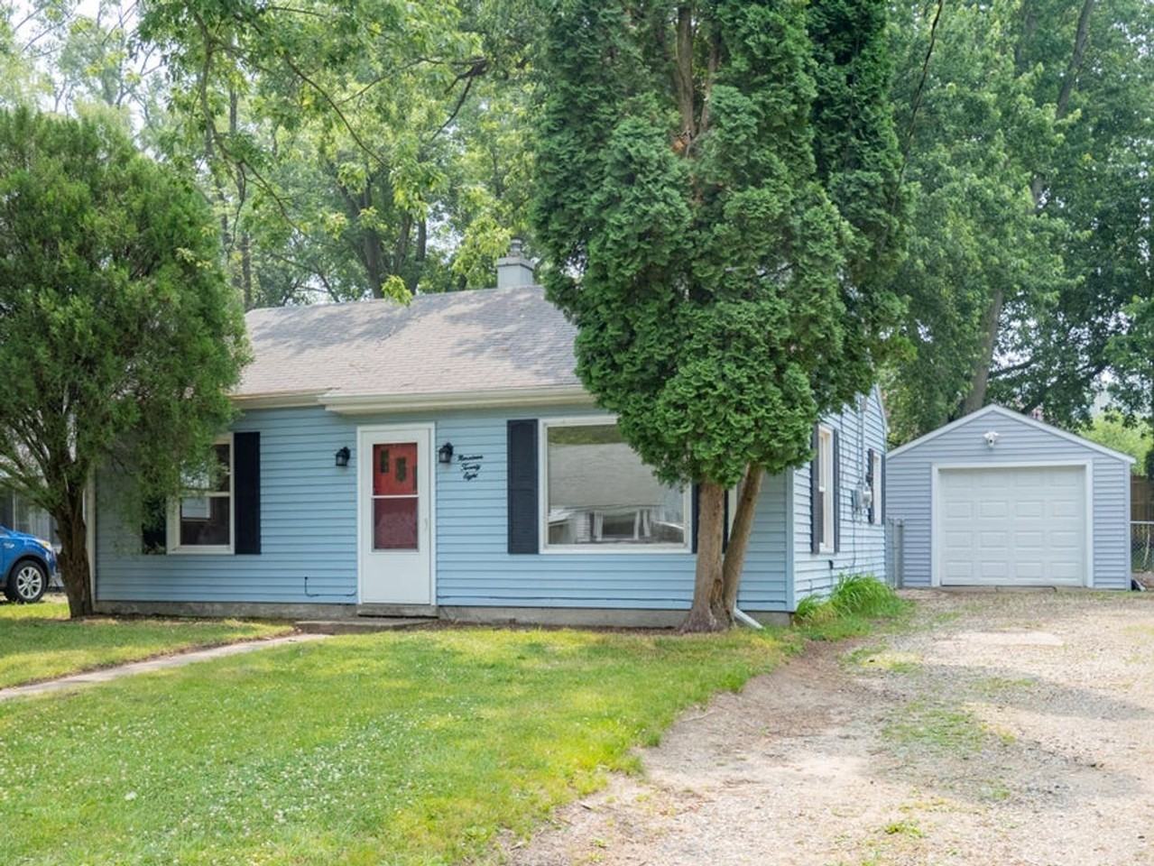 1928 Eckener Dr - Photo 2 of 18