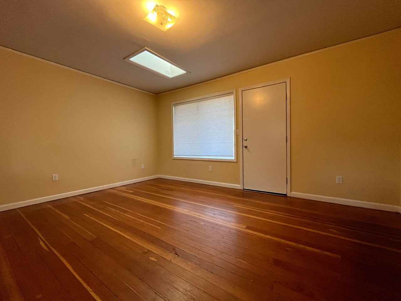 4725 Ne 50th Pl - Photo 3 of 11