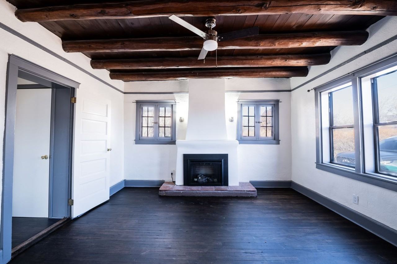 535 Franklin Ave - Photo 7 of 29