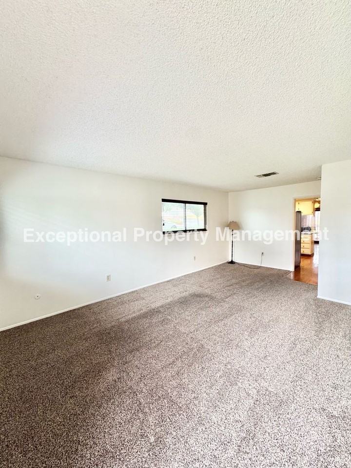 22661 Palm Ave #A - Photo 2 of 20