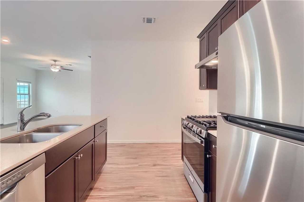 3317 Breckenridge Dr - Photo 2 of 34