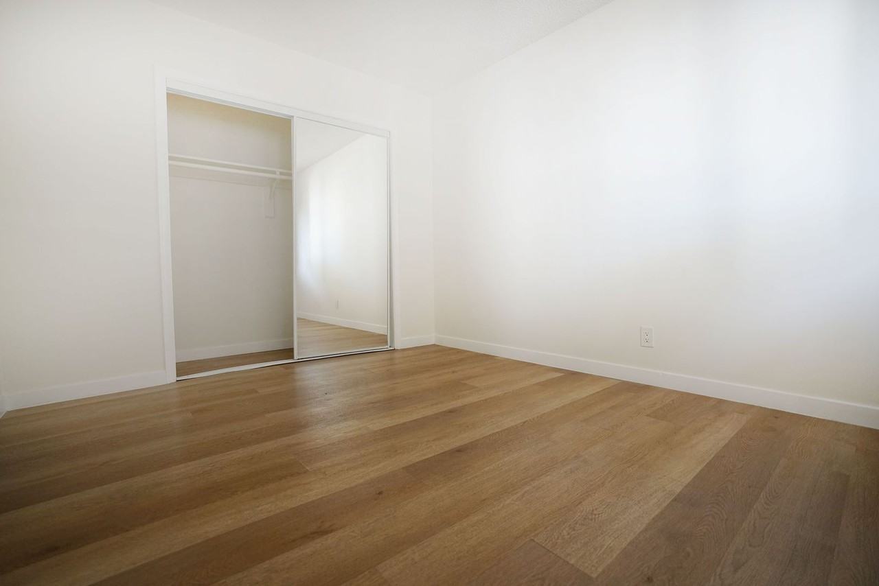 Acacia Ave 11941  (Concordia Apts) - Photo 7 of 20