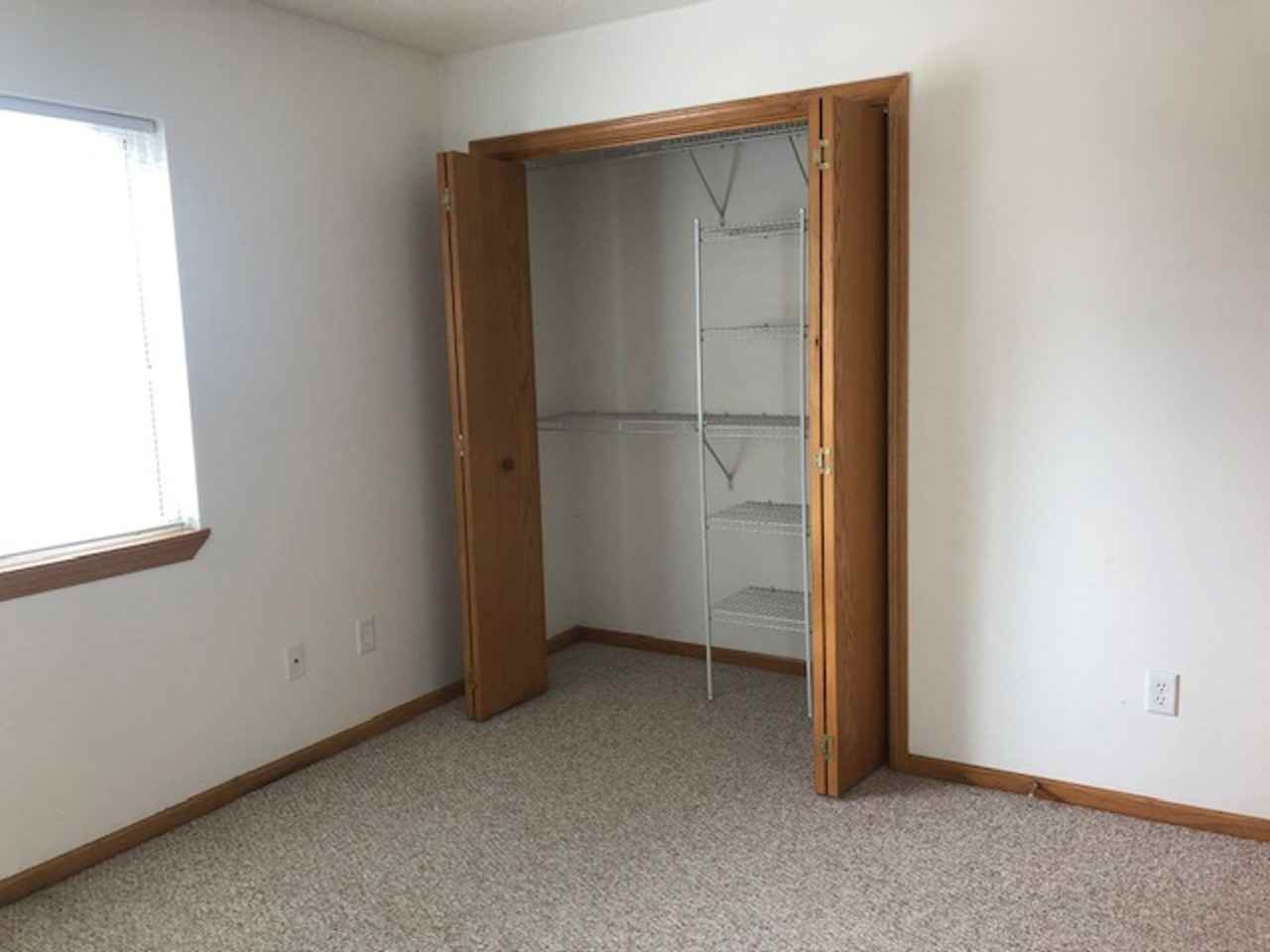 2 Bedroom quiet location in North Liberty. - Photo 7 of 9