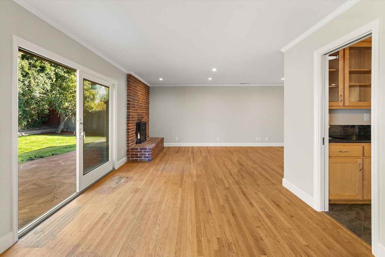 504 Consuelo Dr - Photo 6 of 27