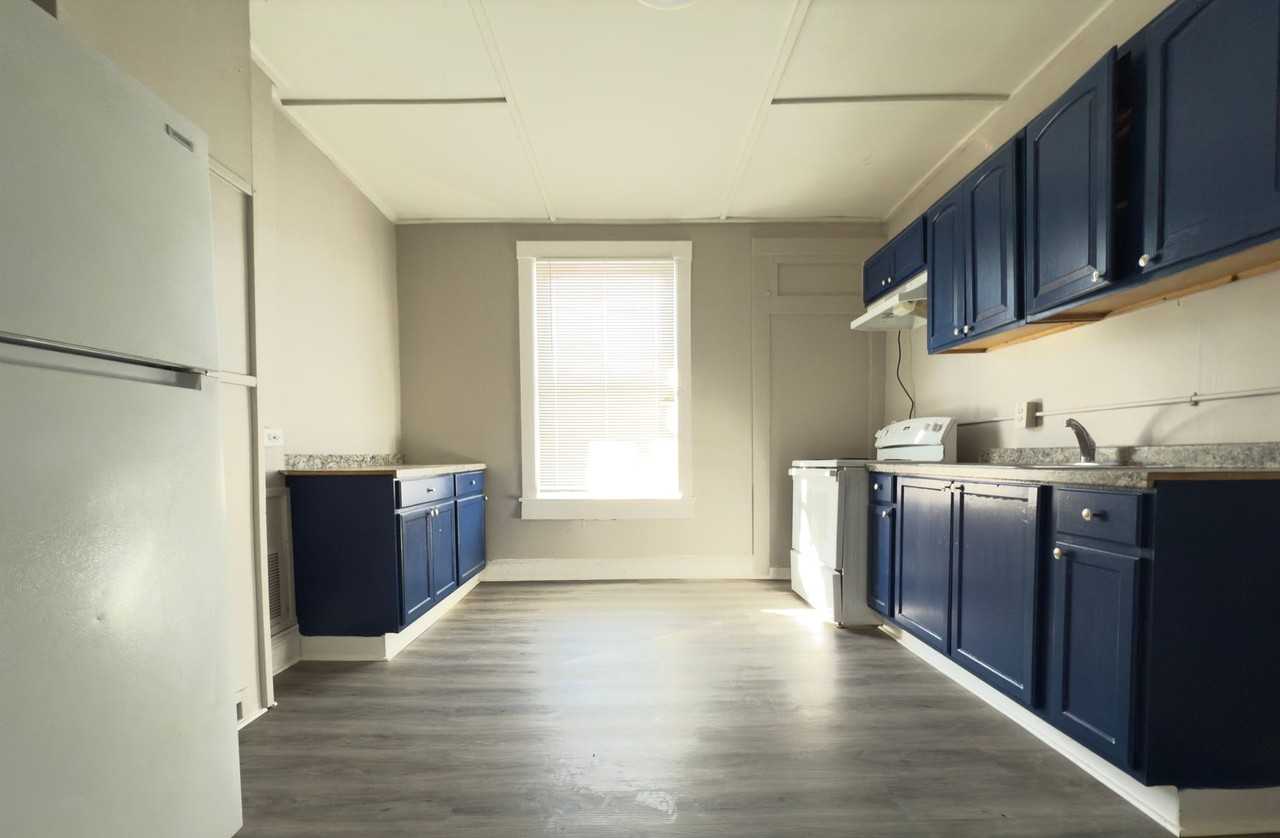 614 N Streeper St - Photo 4 of 16