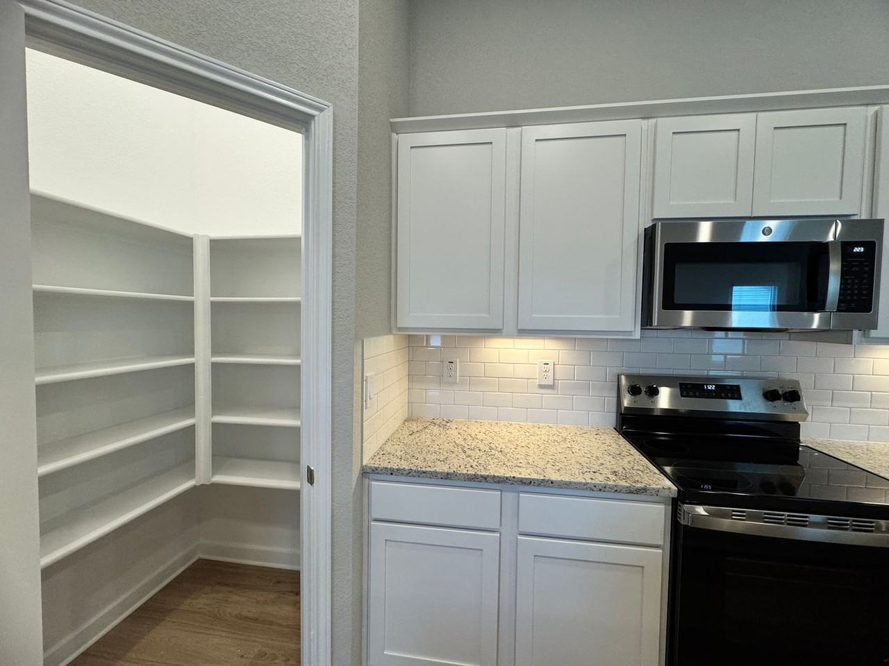 144 Schrader Dr #B - Photo 5 of 30