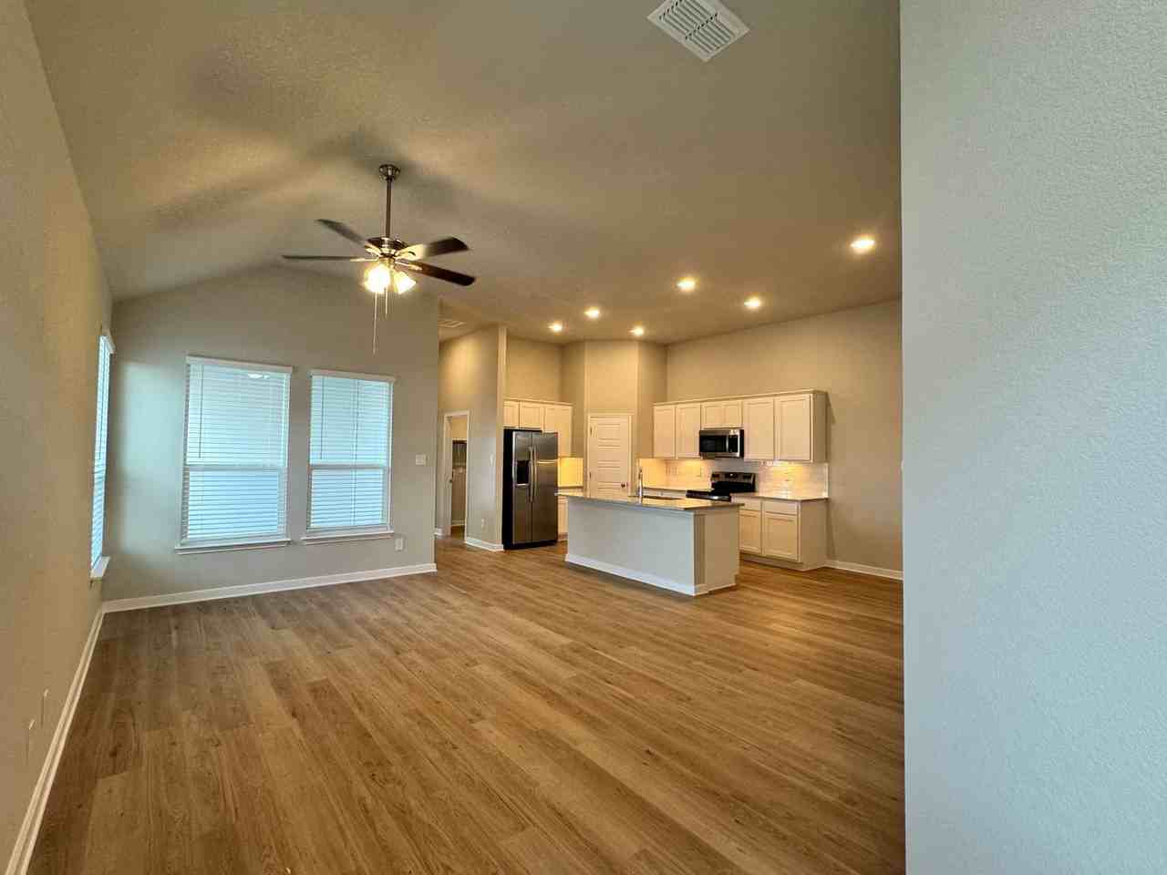 144 Schrader Dr #B - Photo 3 of 30