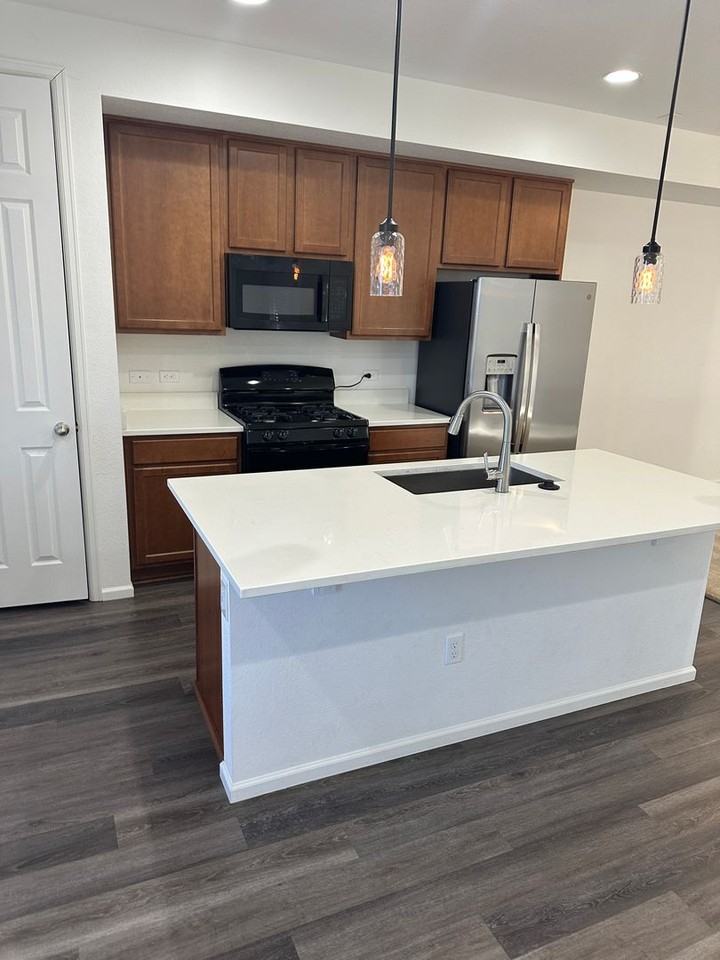 17226 E Alameda Pkwy - Photo 2 of 23