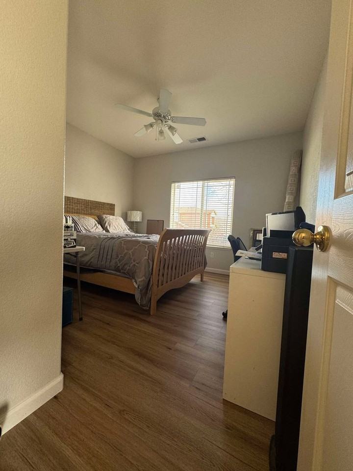 5109 Northern Lights Dr - Photo 7 of 16