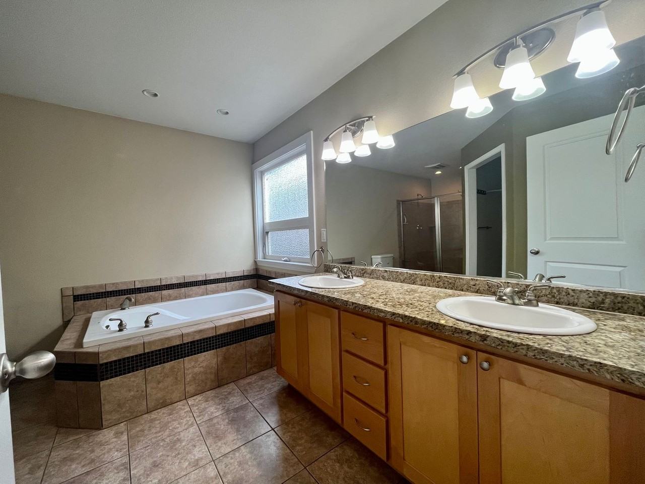 2338 Alfred Cir - Photo 3 of 12