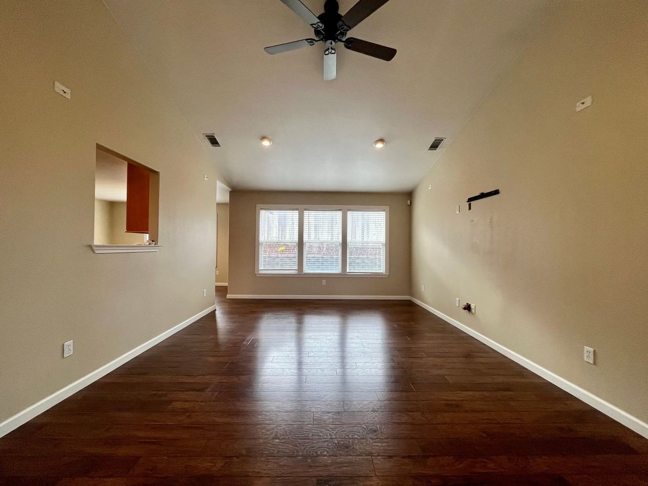 2338 Alfred Cir - Photo 6 of 12