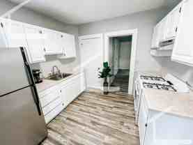 204 Banks St - Photo 1 of 1