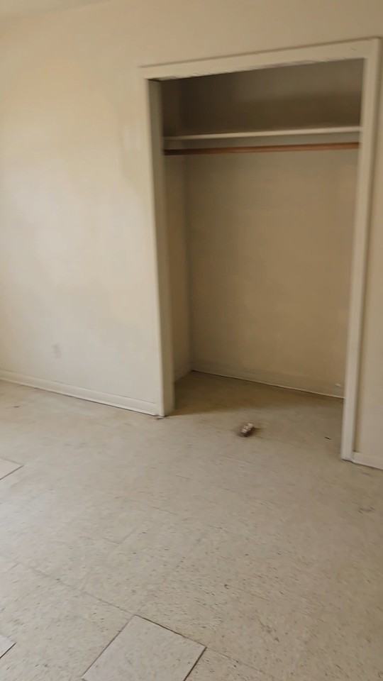 1705 21st St #B3 - Photo 3 of 11