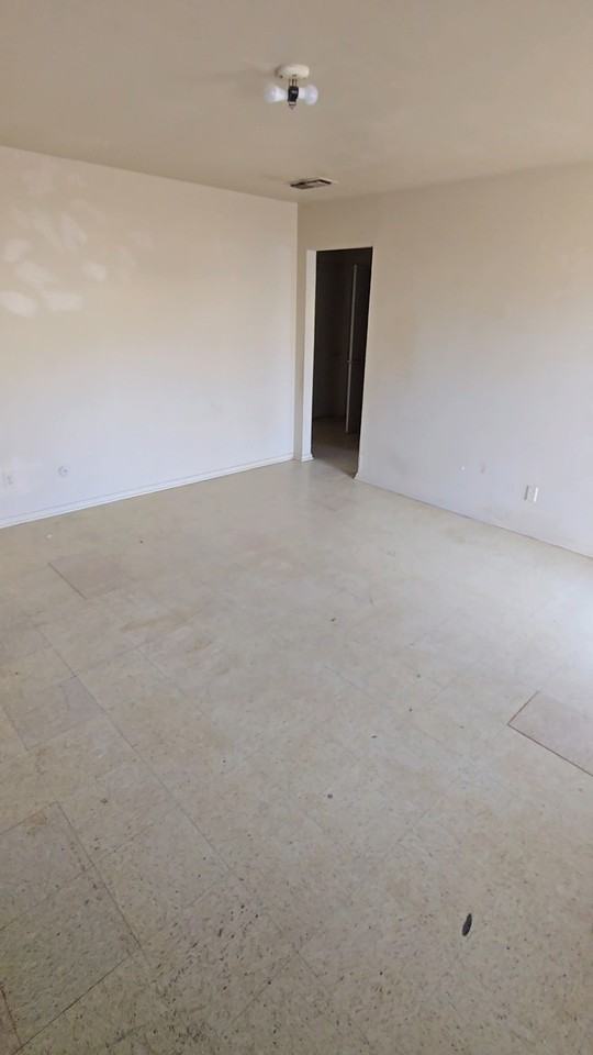 1705 21st St #B3 - Photo 7 of 11