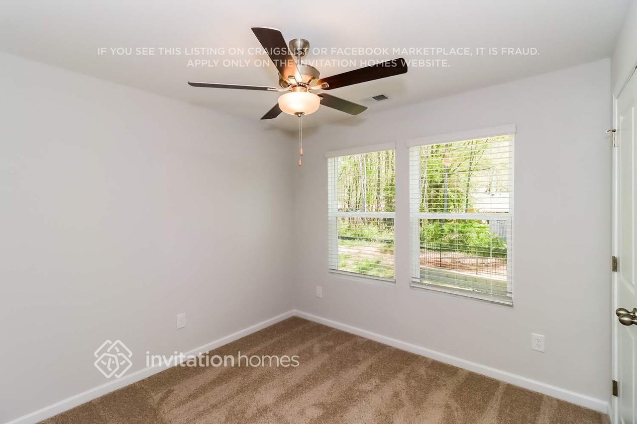 1907 Commerce Dr - Photo 7 of 11