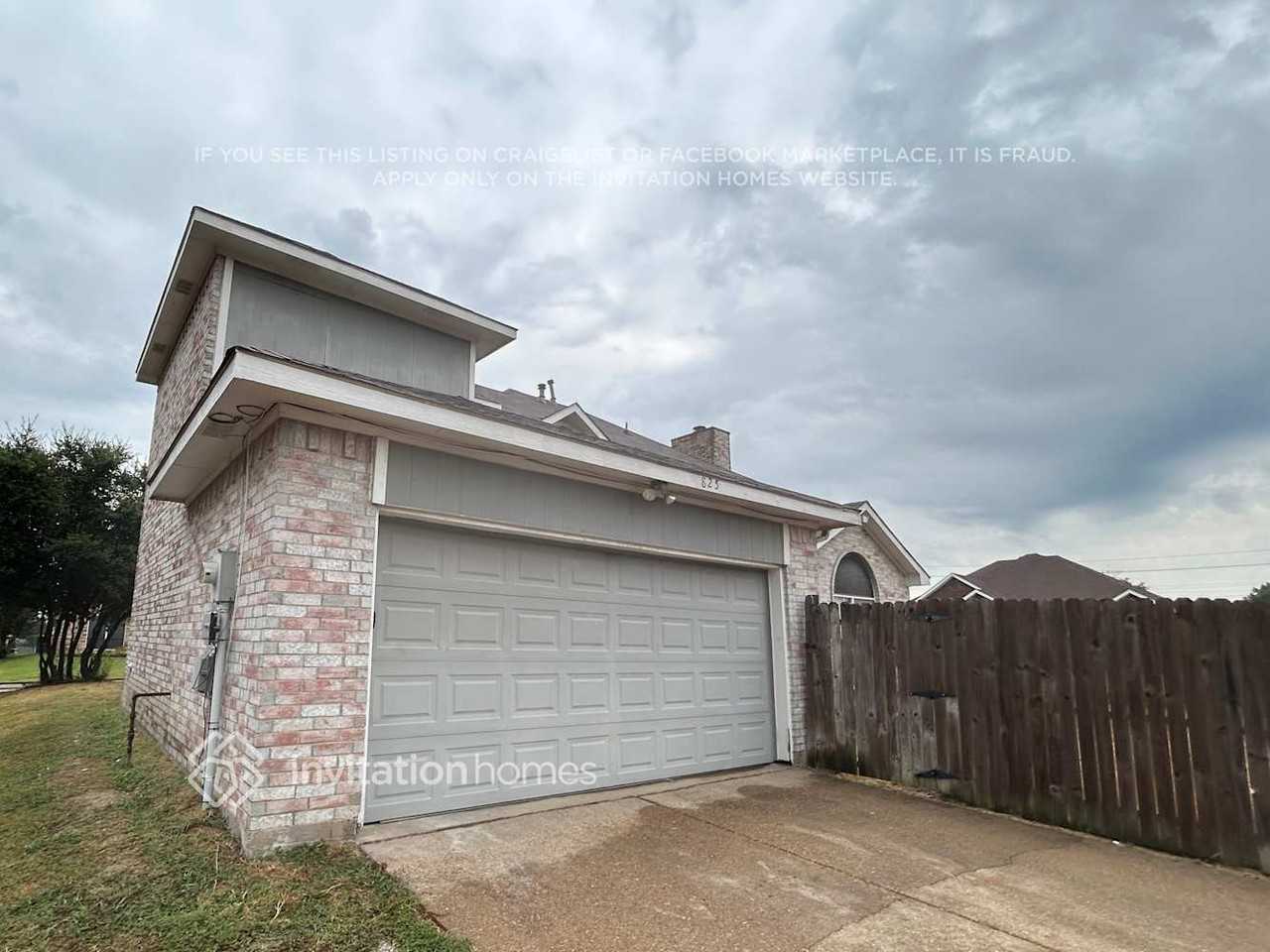 825 Claire View Dr - Photo 3 of 21