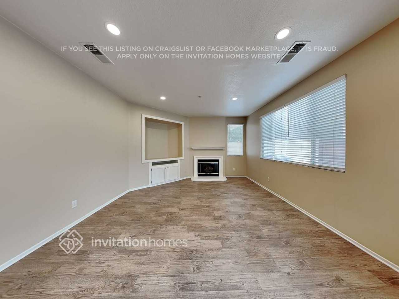 1454 Haddington Dr - Photo 5 of 18