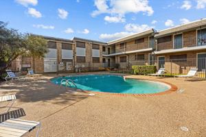 featured image of 2538 Bahama Dr