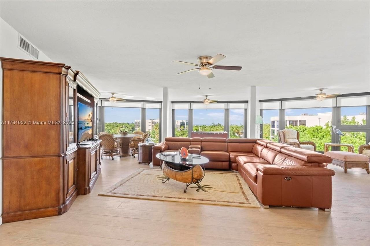 7401 Gulf Of Mexico Blvd #4 - Photo 5 of 20