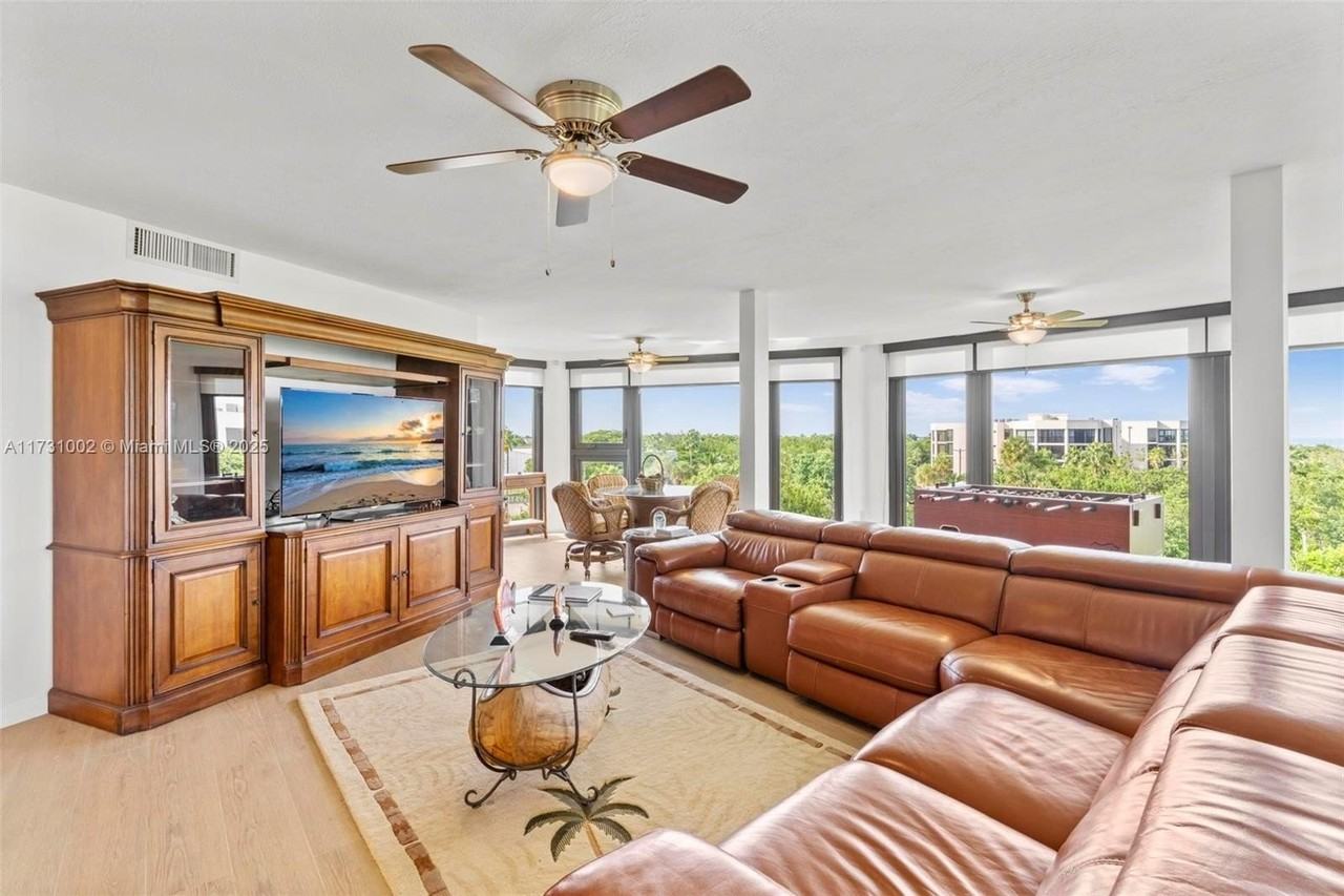 7401 Gulf Of Mexico Blvd #4 - Photo 6 of 20