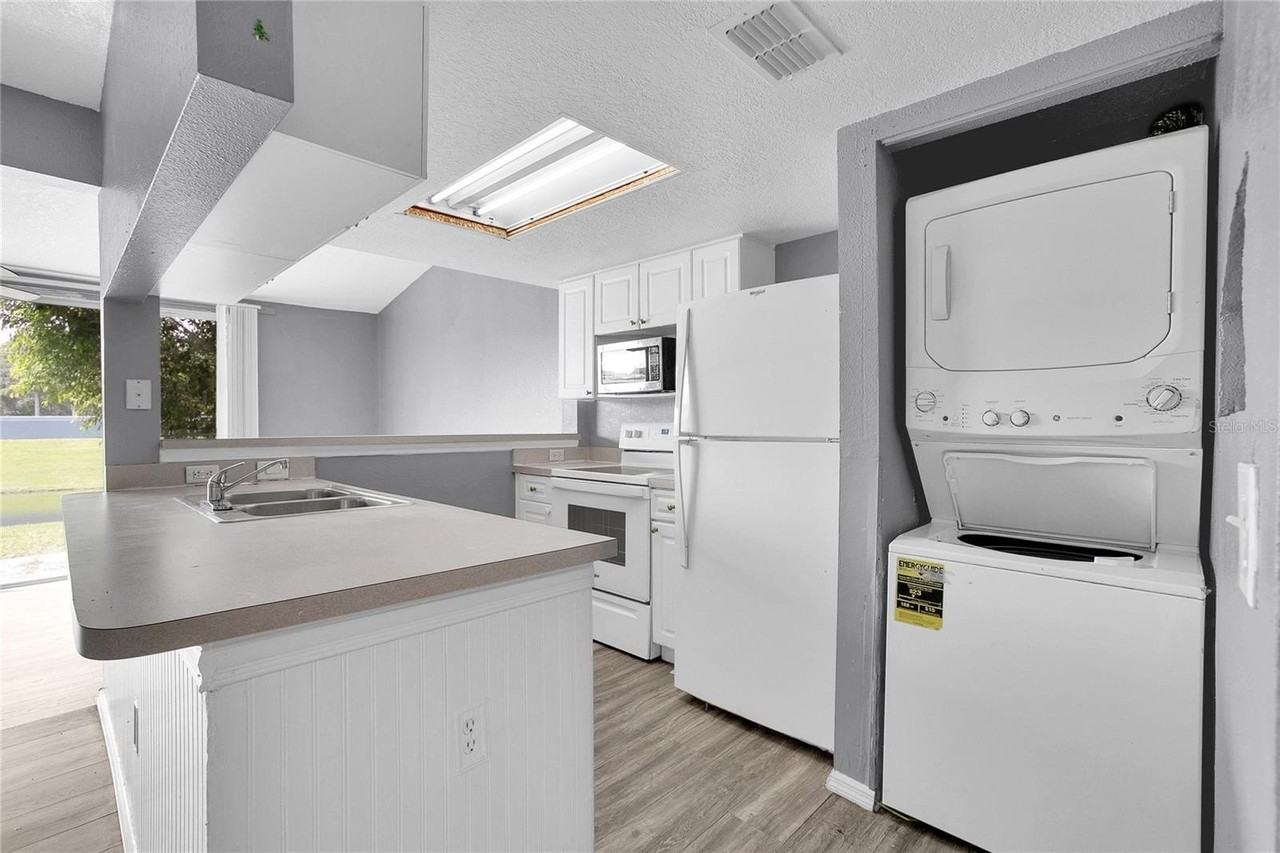 161 Coco Plum Dr - Photo 2 of 16