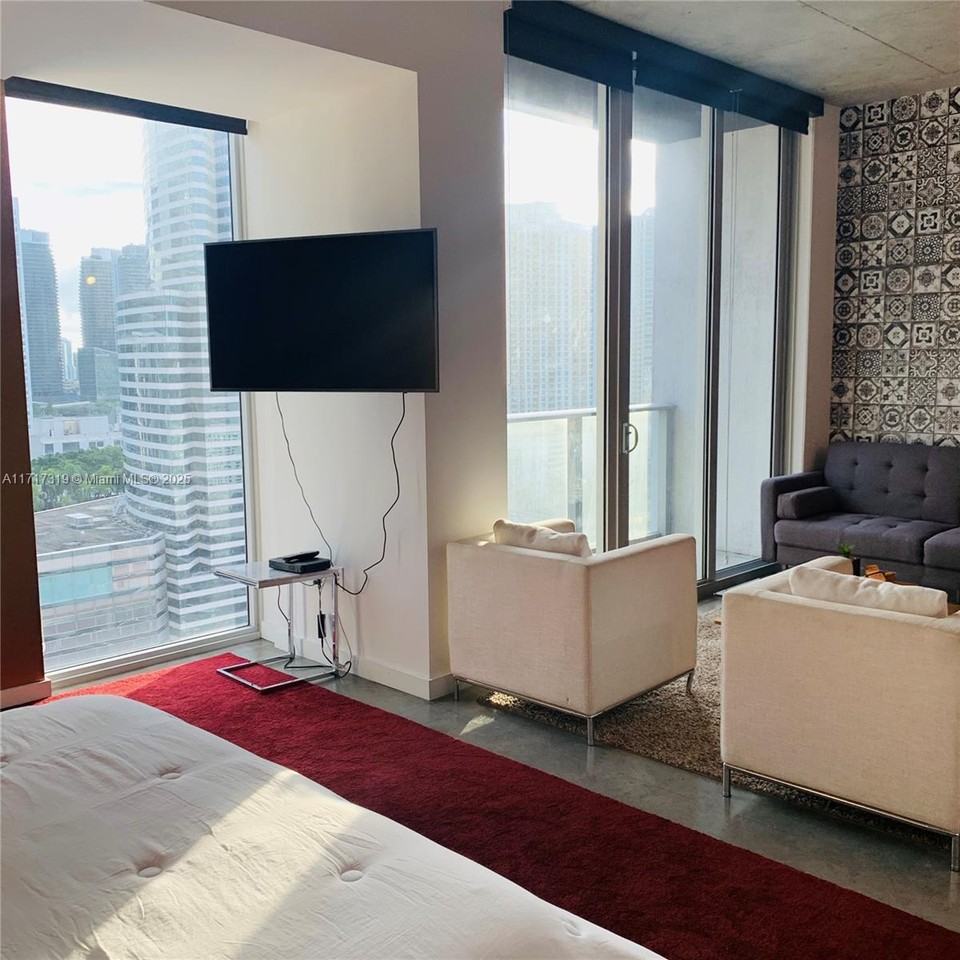 151 Se 1st St #2009 - Photo 2 of 8