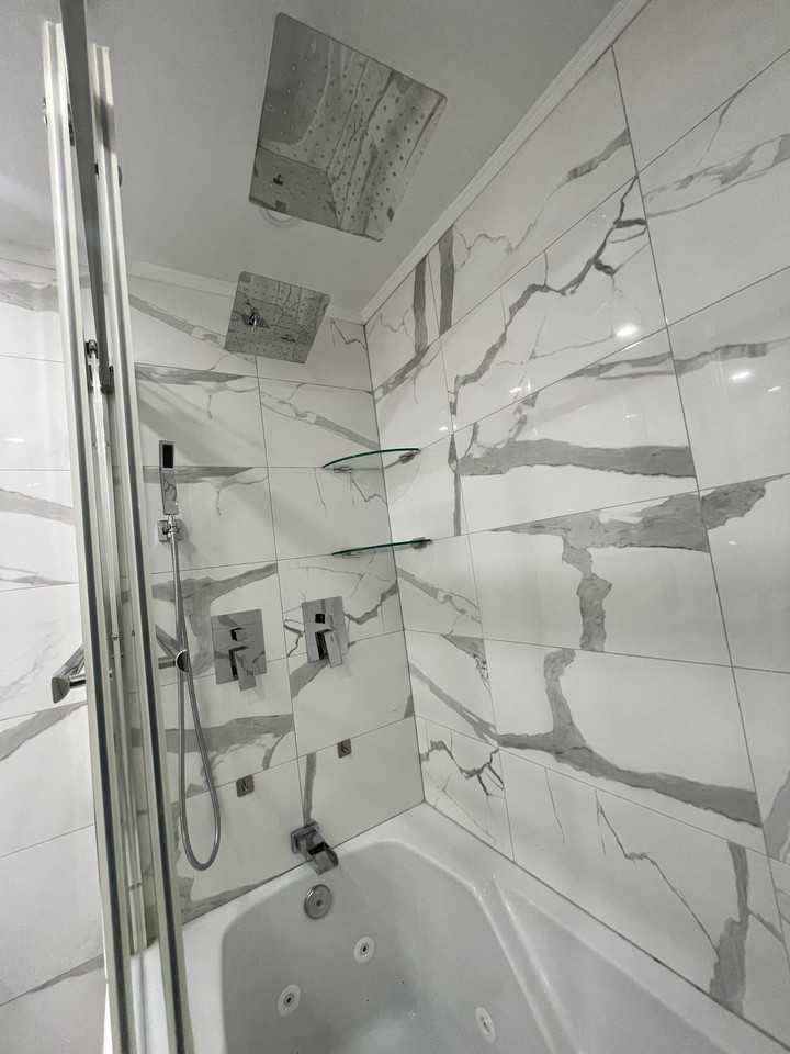 1446 Troy Ave - Photo 2 of 27