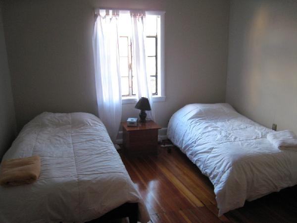 435 Hanover St #5B - Photo 2 of 31