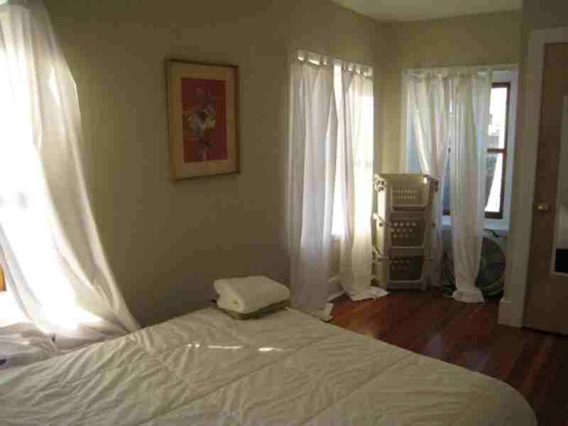 435 Hanover St #5B - Photo 5 of 31